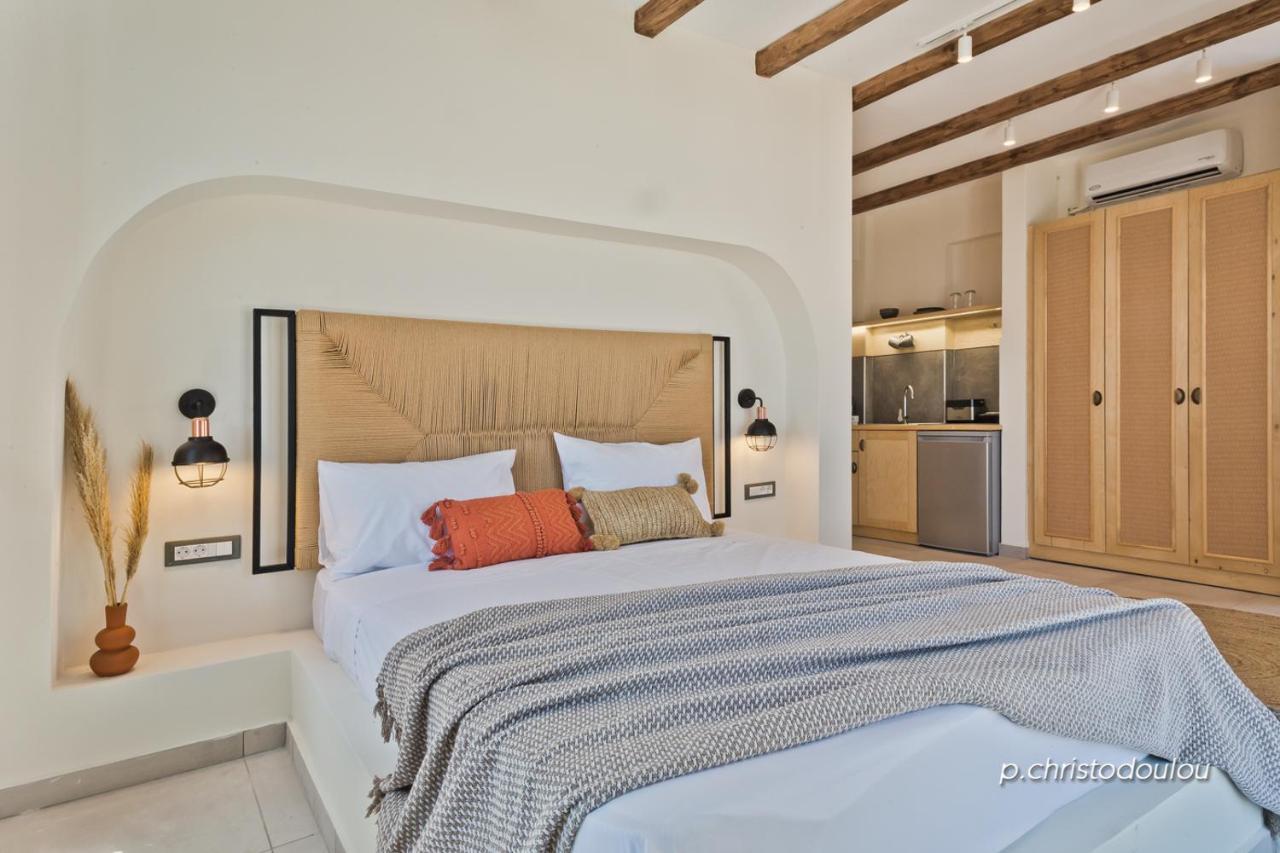 Ypsilos Beach Suites Adults Only Kyra Panagia Ngoại thất bức ảnh